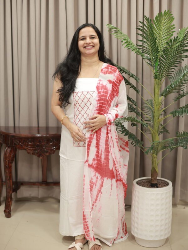 🎄 Christmas Special Churidar Collection (RDCH-CN-1354) - Image 2