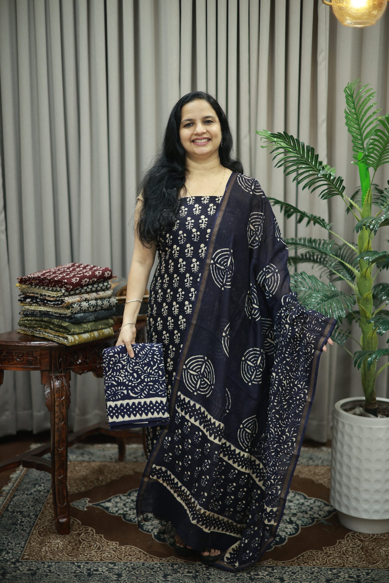 UNSTITCHED CHANDERI SILK SET(RDCH-SK-509)