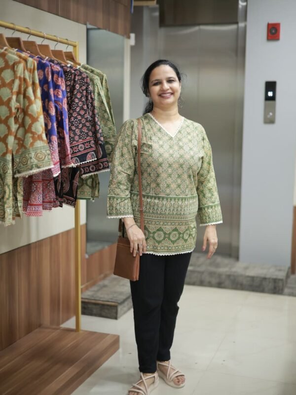 COMFORT SHORT KURTIS (RDKT-158)