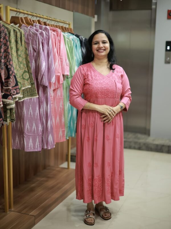 COMFORT CHIKANKARI KURTI (RDKT-161)