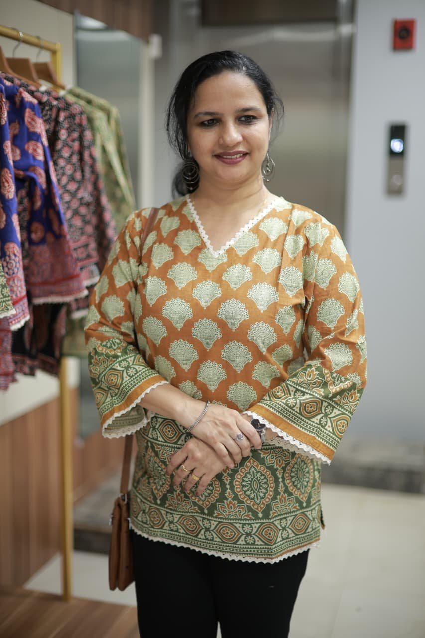 COMFORT SHORT KURTIS (RDKT-160) - Image 2